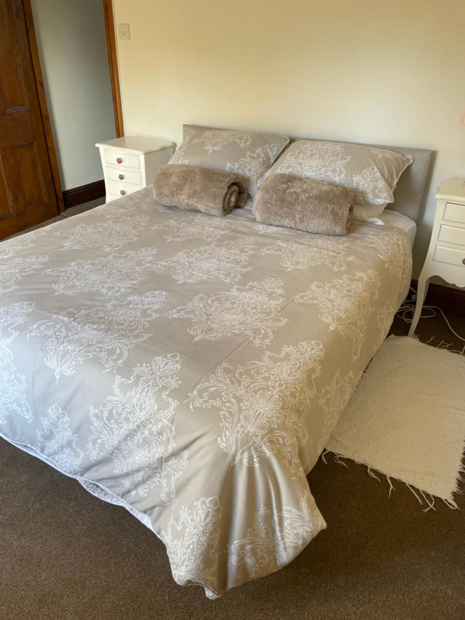 Pear Tree House 2 Bed Apartment Hartford  Buitenkant foto